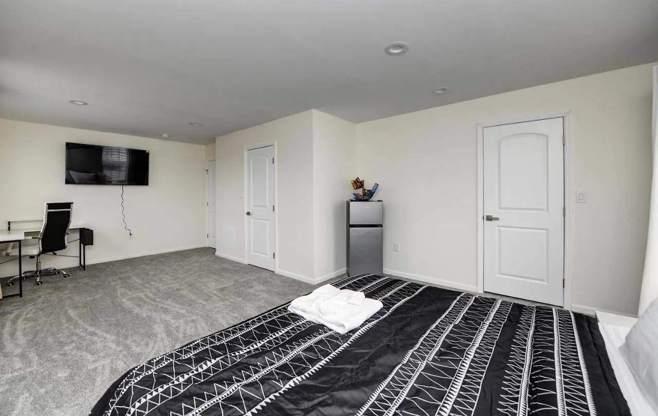 The Cg Suites Columbus 0*,  United States